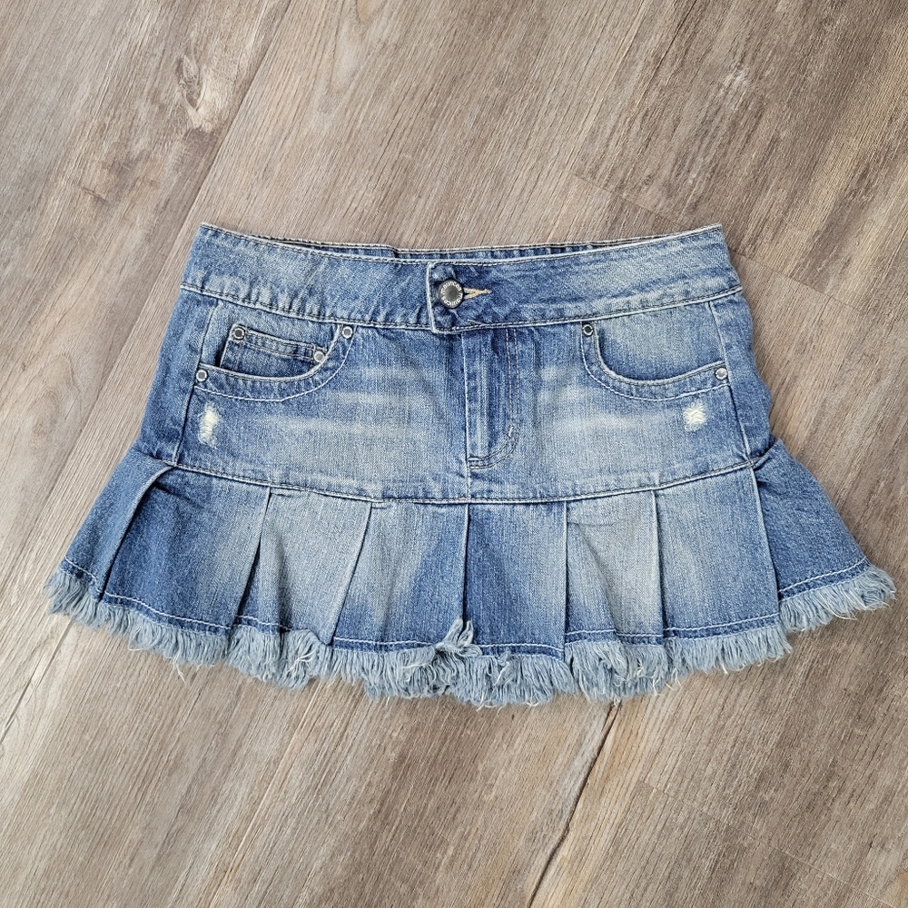 Vintage Y2K Denim Flare Mini Skirt Size Small